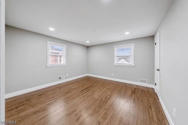 2516-2518 Allen Ave, Union Twp, NJ 07083 - unfurnished room with plenty of natural light, wood finished floors, baseboards, and recessed lighting