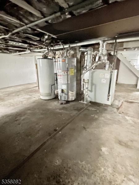 277 Watchung Ave, North Plainfield Boro, NJ 07060 - unfinished basement featuring water heater