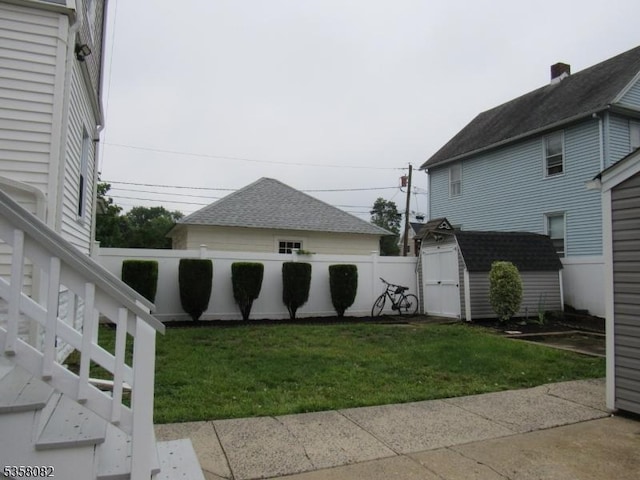 277 Watchung Ave, North Plainfield Boro, NJ 07060 - view of green lawn featuring a storage shed and an outbuilding