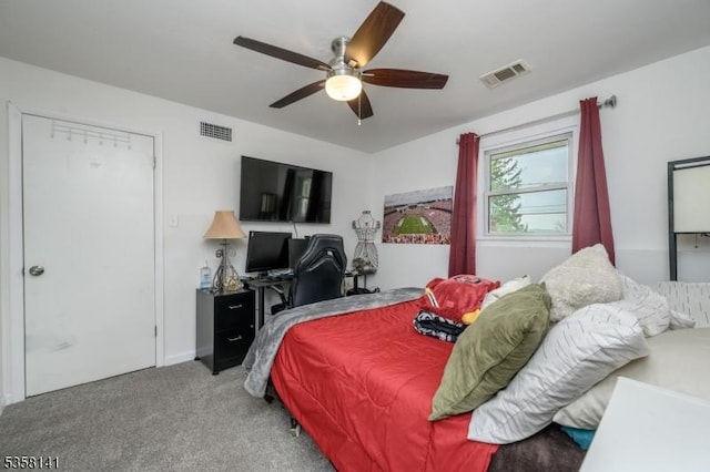 bedroom featuring carpet and ceiling fan