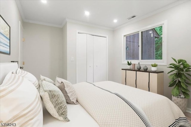 3 Telemark Dr Unit 10, Vernon Twp, NJ 07462 - bedroom featuring a closet, crown molding, recessed lighting, and wood finished floors