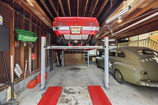 25 Hunter St, Roxbury Twp, NJ 07876 - view of garage