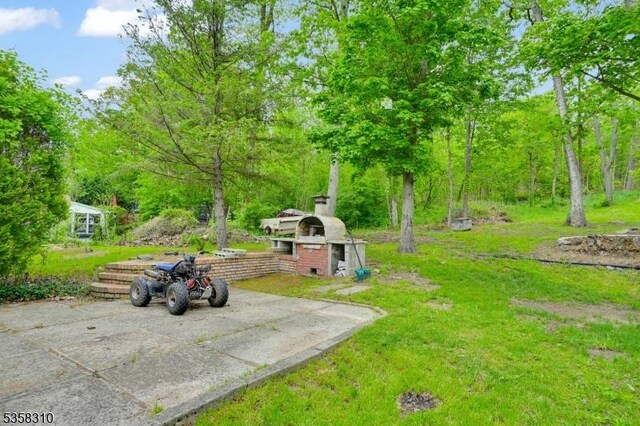 104 Lake Park Ter, West Milford Twp, NJ 07421 - view of yard