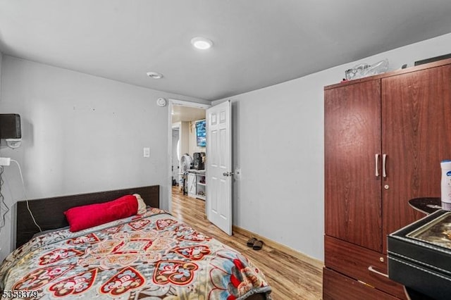 316-318 John St, Elizabeth City, NJ 07202 - bedroom featuring light wood-style floors and recessed lighting