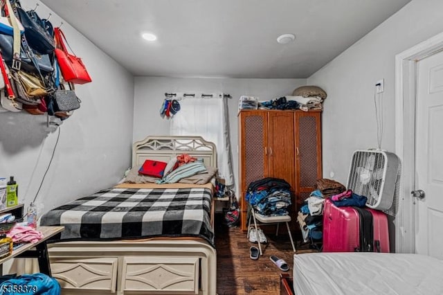 316-318 John St, Elizabeth City, NJ 07202 - bedroom featuring wood finished floors
