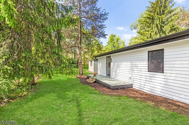 926 Cedar Dr, Stillwater Twp, NJ 07860 - view of green lawn