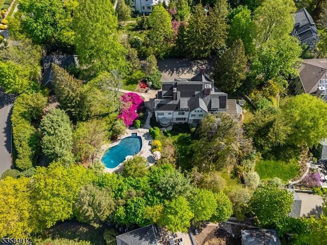 drone / aerial view of a pool area