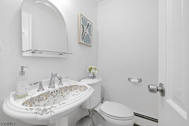6 Mount Pleasant Rd, Mendham Twp, NJ 07960 - bathroom featuring baseboard heating, a sink, toilet, and ornamental molding