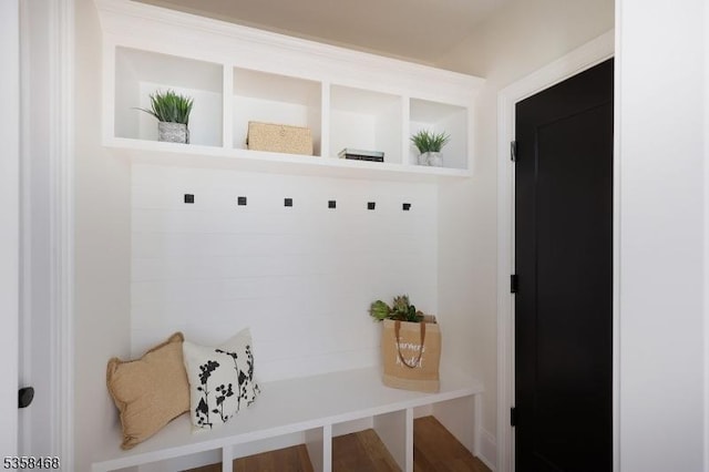 237 Appletree Ln, Mountainside Boro, NJ 07092 - view of mudroom