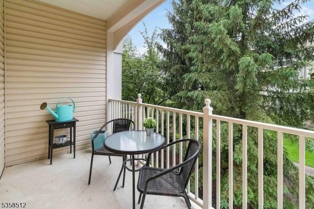 618 Turlington Ct, Livingston Twp, NJ 07039 - view of balcony