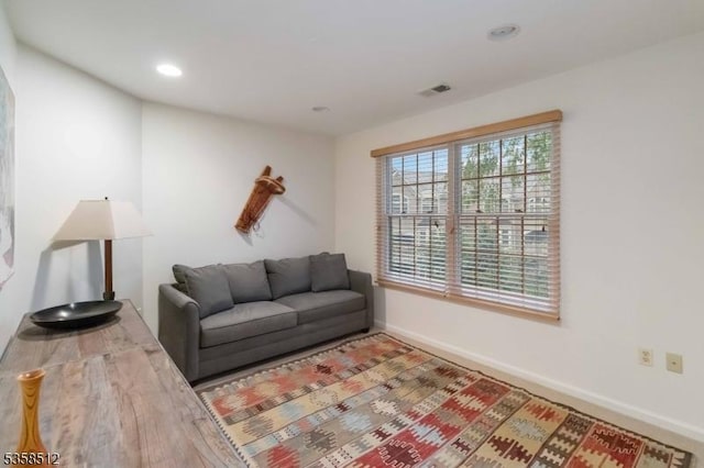 618 Turlington Ct, Livingston Twp, NJ 07039 - living area with baseboards and recessed lighting