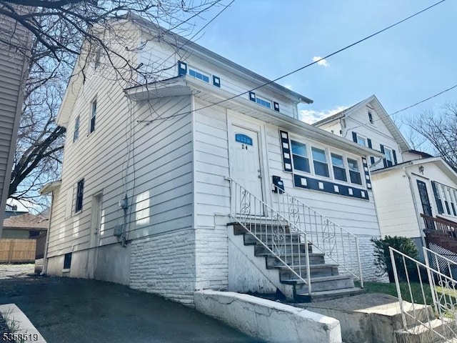214 Maple Ave, Irvington Twp, NJ 07111 - view of front of house