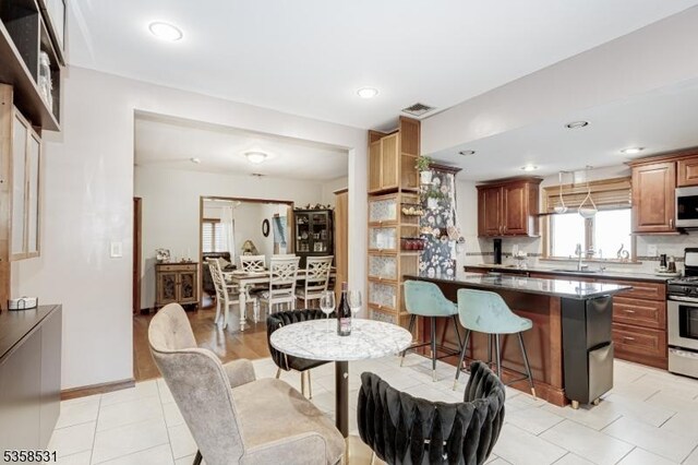 393 Hamilton St, Rahway City, NJ 07065