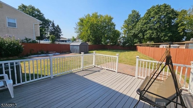 118 Prospect St, Franklin Twp, NJ 08873 - view of wooden terrace