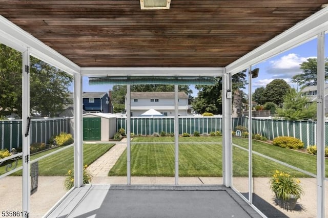718 Pine St, Roselle Park Boro, NJ 07204 - view of unfurnished sunroom