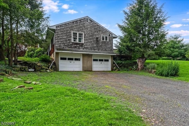 18 Pottersville Rd, Peapack Gladstone Boro, NJ 07934 - garage featuring dirt driveway