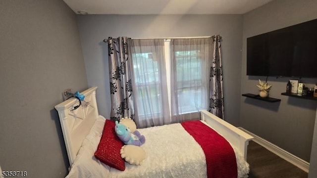 131-133 Sumner Ave, Plainfield City, NJ 07062 - bedroom featuring wood finished floors and baseboards