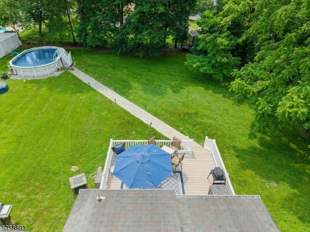 457 Valley Rd, Long Hill Twp, NJ 07933 - bird's eye view of a pool