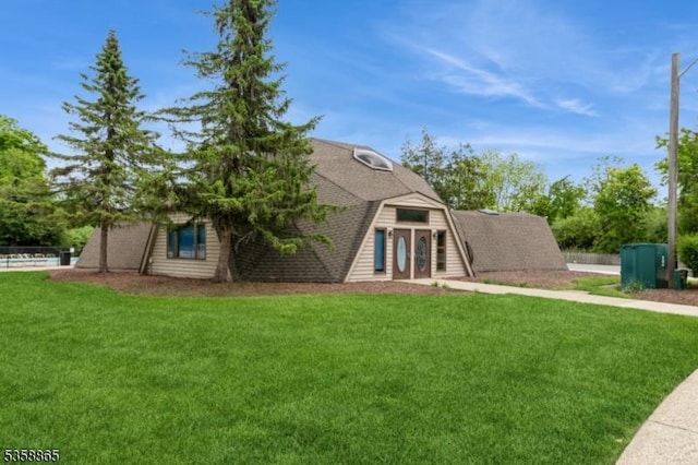 182 Dakota Dr, Andover Twp, NJ 07848 - back of house featuring a yard and a shingled roof