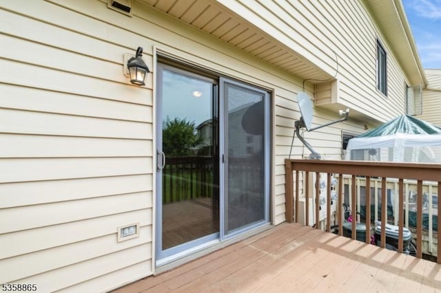 182 Dakota Dr, Andover Twp, NJ 07848 - view of wooden deck