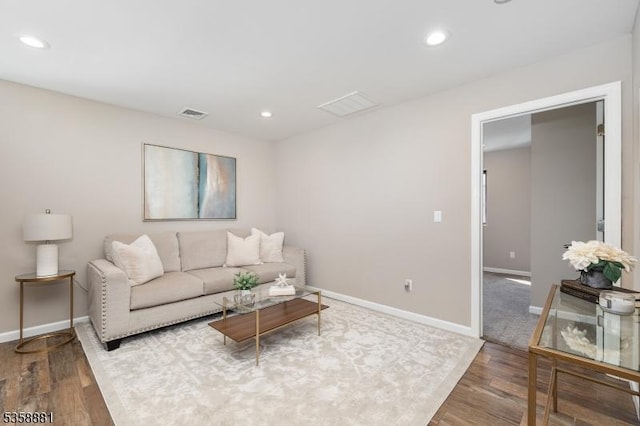 74-76 Watsessing Ave, Belleville Twp, NJ 07109 - living room with wood finished floors, recessed lighting, and baseboards