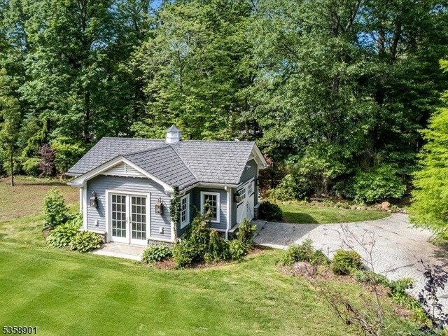 9 Brookside Ter, North Caldwell Boro, NJ 07006