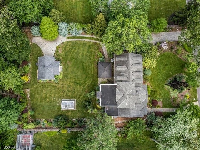9 Brookside Ter, North Caldwell Boro, NJ 07006