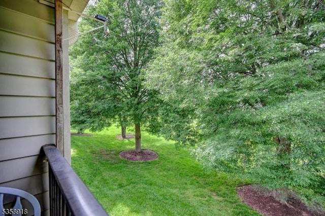 62 Taylor Dr, Franklin Twp, NJ 08823 - view of grassy yard
