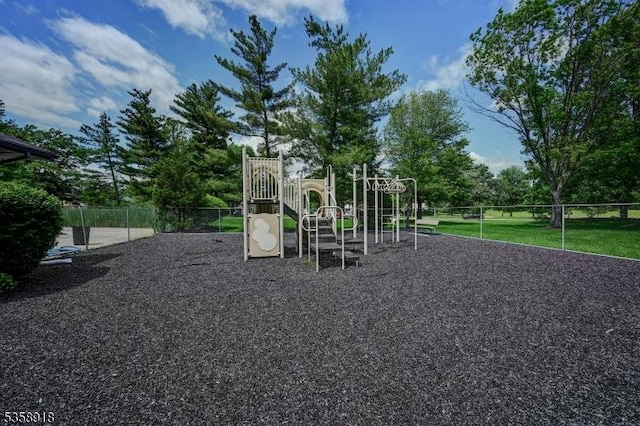 62 Taylor Dr, Franklin Twp, NJ 08823 - view of communal playground