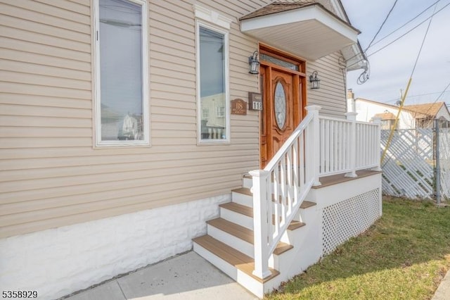 118 Holly St, Woodbridge Twp, NJ 07064 - view of property entrance
