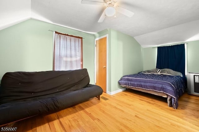 580 Mountainview Dr, North Plainfield Boro, NJ 07063 - bedroom featuring lofted ceiling, wood finished floors, baseboards, and a ceiling fan