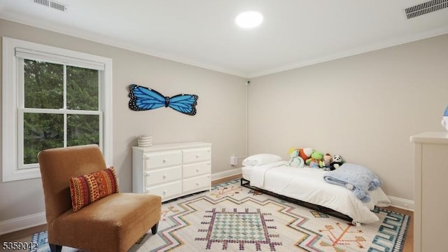 6 Balfour Ln, Scotch Plains Twp, NJ 07076 - bedroom featuring baseboards