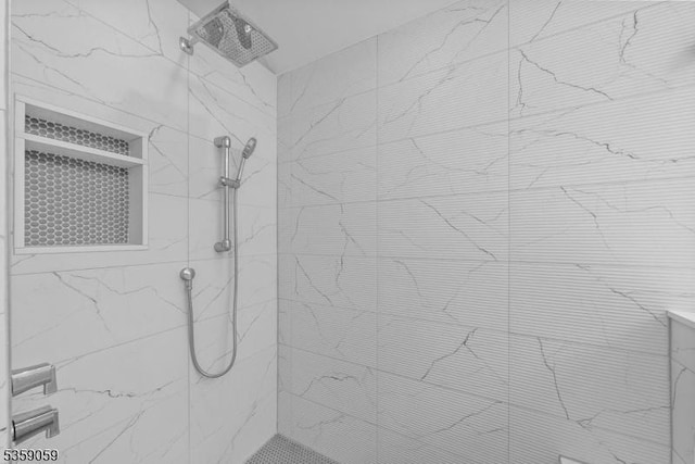 1 Fleming Rd, Tewksbury Twp, NJ 07830 - full bathroom featuring a tile shower