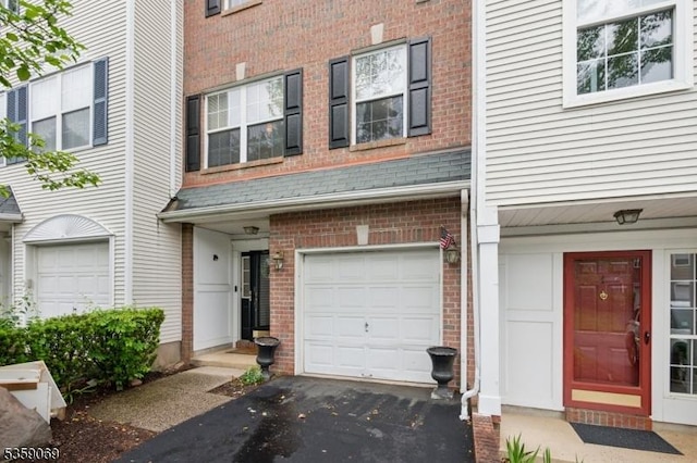 5 Prescott Ct, Condo, Bernards Twp, NJ 07920 - view of front of home featuring brick siding and a garage