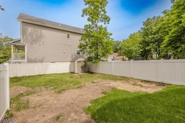 2000 Whittier St, Rahway City, NJ 07065 - view of yard