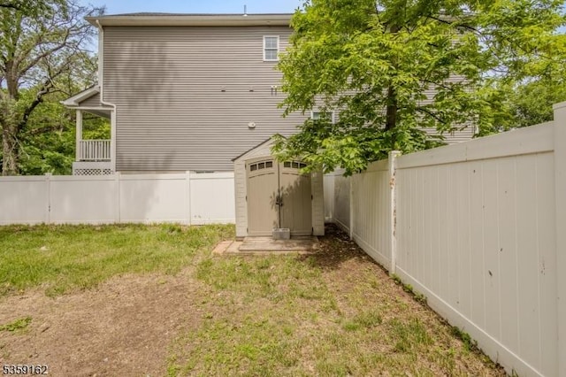 2000 Whittier St, Rahway City, NJ 07065 - view of yard