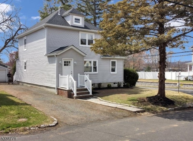 179 Berkeley Ave, Berkeley Heights Twp, NJ 07922 - traditional style home featuring a shingled roof and driveway