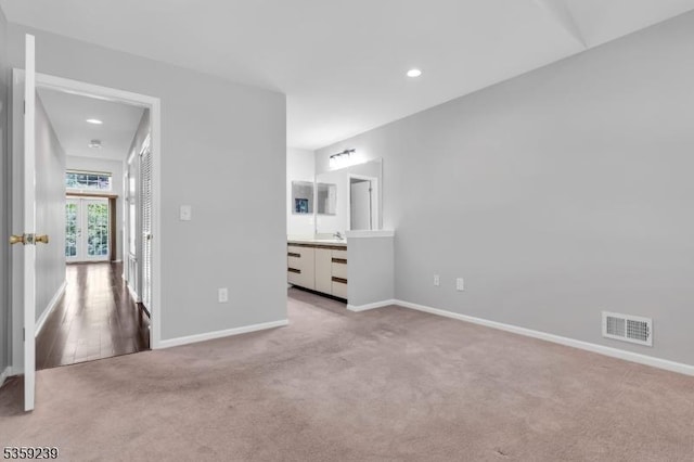 376 Finch Ln, Bedminster Twp, NJ 07921 - unfurnished bedroom featuring carpet, baseboards, and recessed lighting