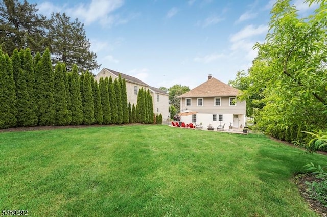 6 Highland Ave, Montville Twp, NJ 07045 - view of grassy yard with a patio area