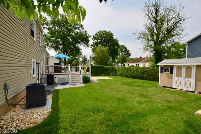 99 Mapes Ave, Springfield Twp, NJ 07081 - view of yard featuring a shed and a deck