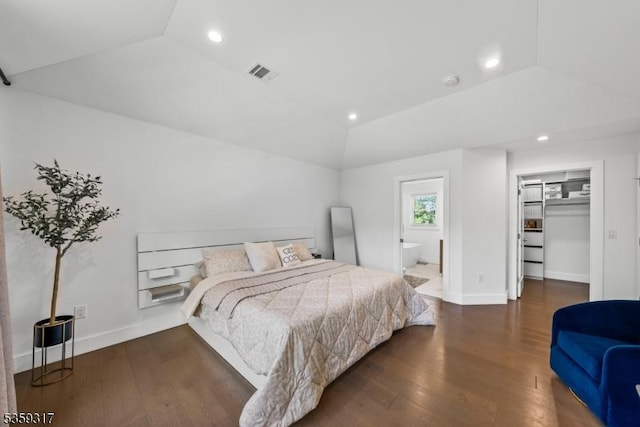 190 Riverside Dr, Springfield Twp, NJ 07081 - bedroom with vaulted ceiling, wood-type flooring, a walk in closet, recessed lighting, and baseboards