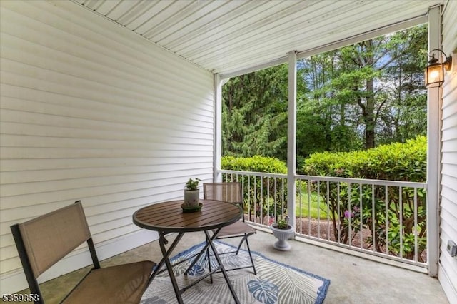 85 Smithfield Ct, Bernards Twp, NJ 07920 - view of balcony