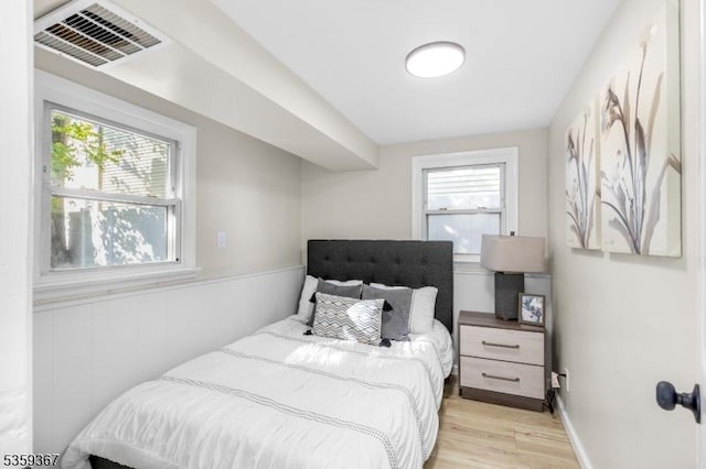 1190 Union St, Linden City, NJ 07036 - bedroom featuring multiple windows and light wood finished floors