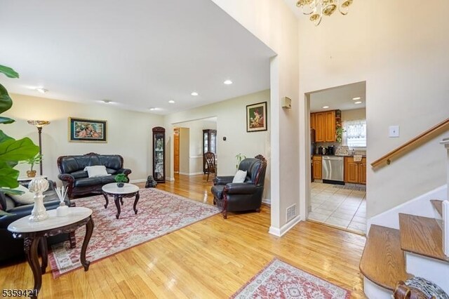 167 Rolling Hills Rd, Clifton City, NJ 07013
