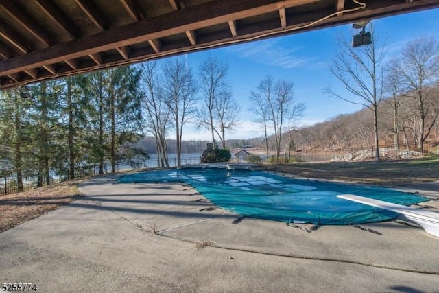 1 Brook Valley Ter, Kinnelon Boro, NJ 07405 - view of swimming pool featuring a patio area and a diving board