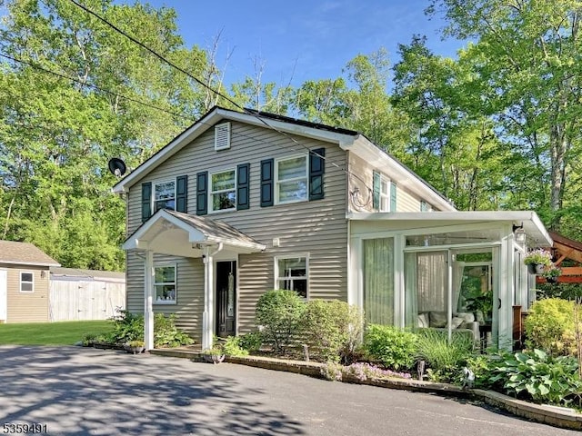 217 Buffalo Hollow Rd, Lebanon Twp, NJ 08826 - view of front of property featuring a sunroom