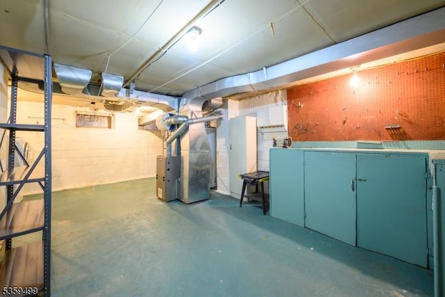 777 W Scott Ave, Rahway City, NJ 07065 - unfinished below grade area with heating unit