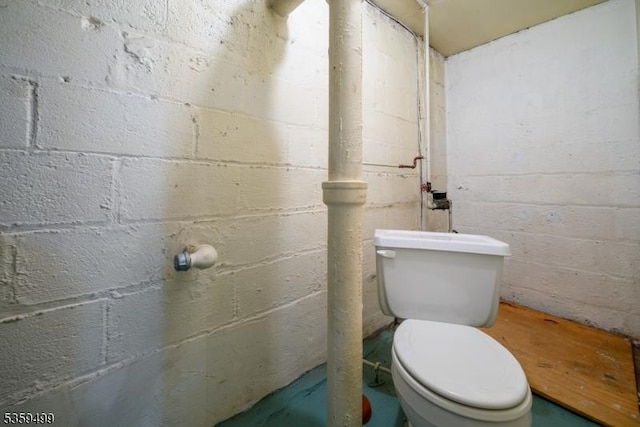 777 W Scott Ave, Rahway City, NJ 07065 - half bath featuring toilet and concrete floors