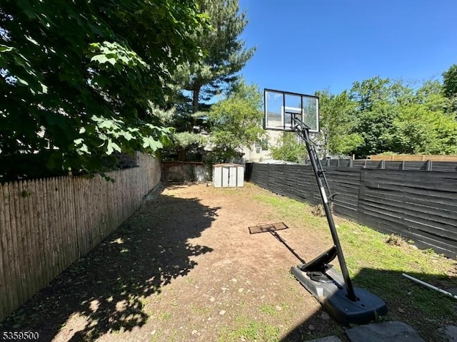 341 S 18th St, Newark City, NJ 07103 - fenced backyard with a shed