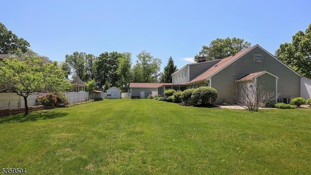 700 Schoolhouse Ln, Bound Brook Boro, NJ 08805 - view of yard